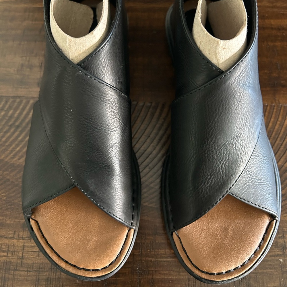 B.O.C Black Sandal!